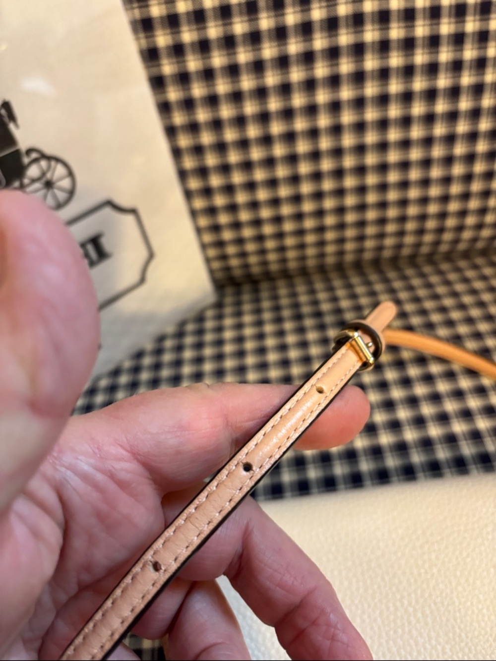Coach Cream Crossbody with matching card holder - Picture 6 of 14